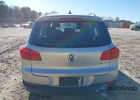 2015 Volkswagen Tiguan S из США, поврежденный, VIN WVGAV7AX6FW505987